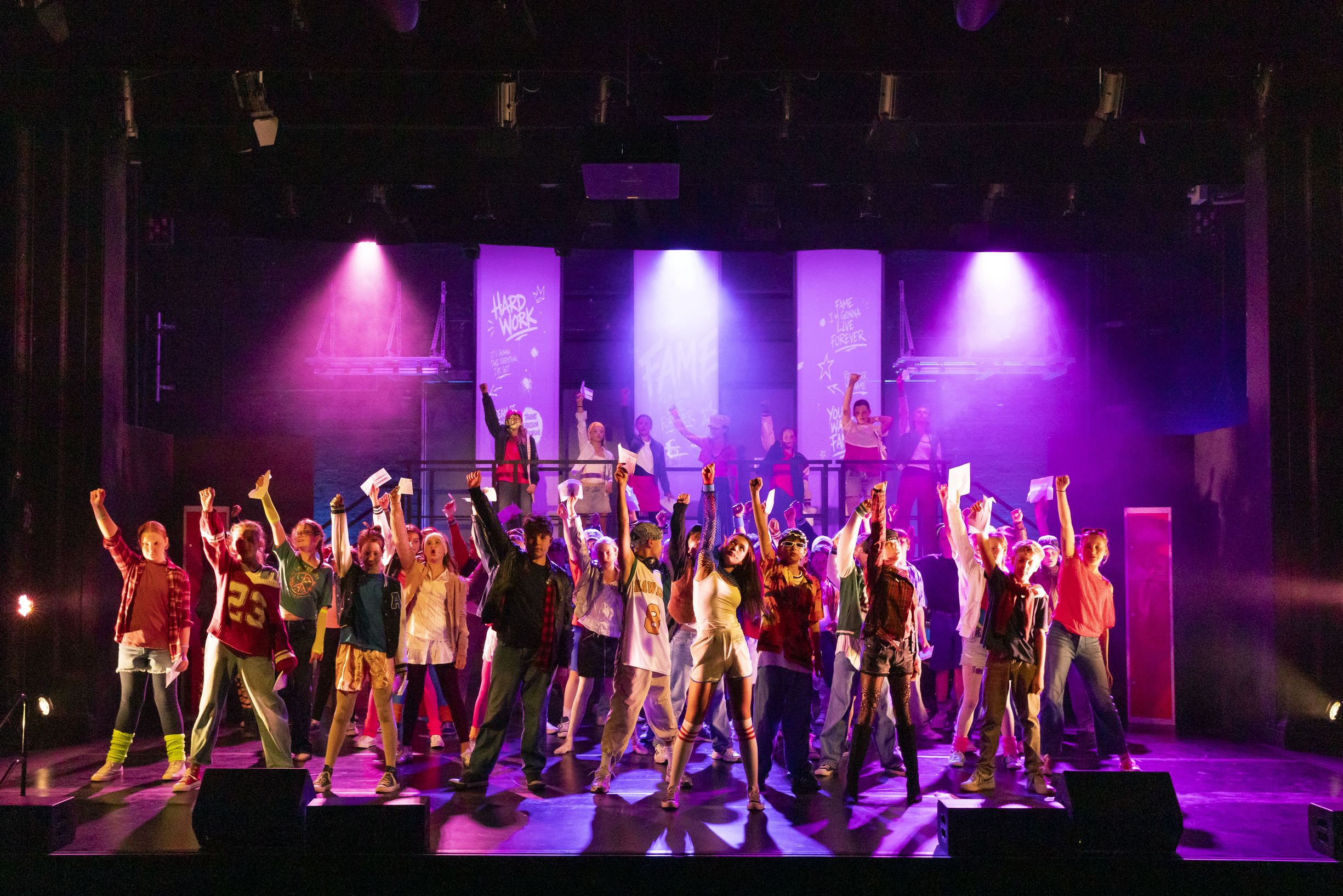 Minty Ulph on stage — photo 22